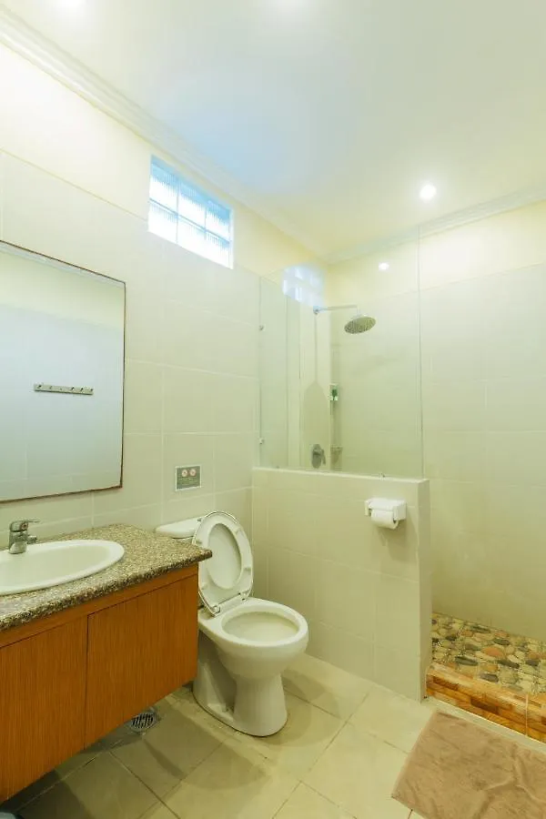 Ayu Guest House 2 تْشانغو